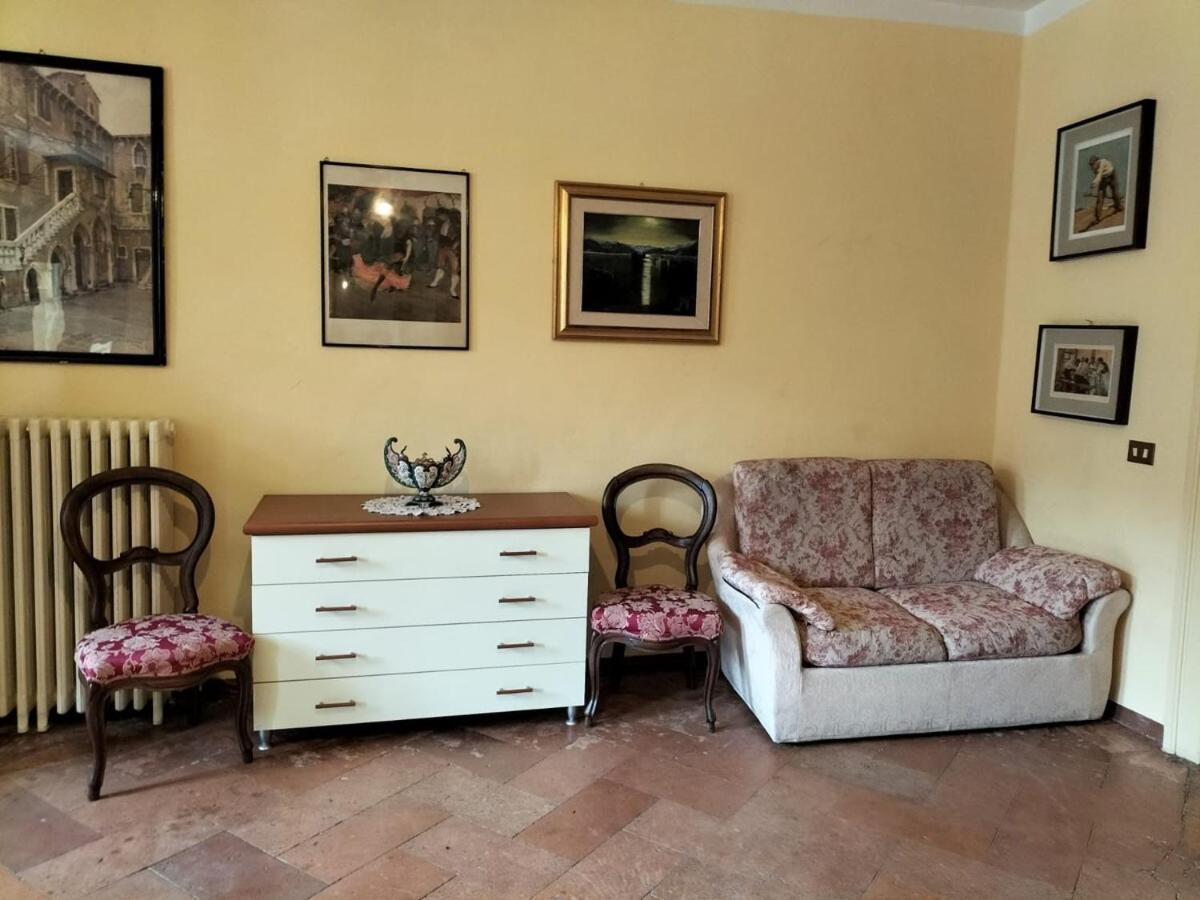 Gio's House Vintage Style Stresa